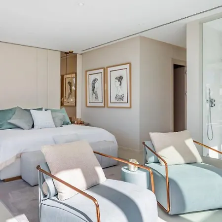 Contemporary Luxury Situated In Malaga