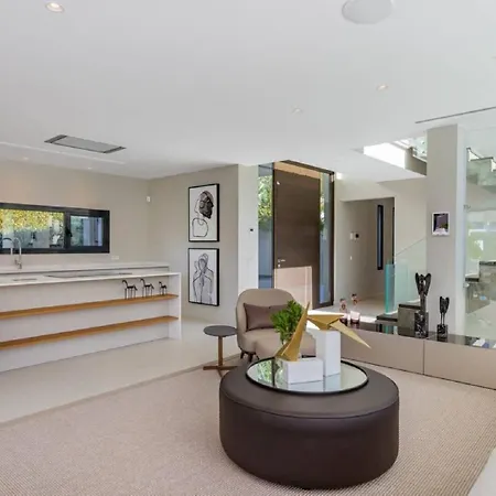 Contemporary Luxury Situated In Malaga Holiday home