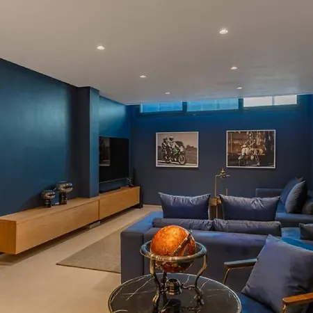 Contemporary Luxury Situated In Malaga *